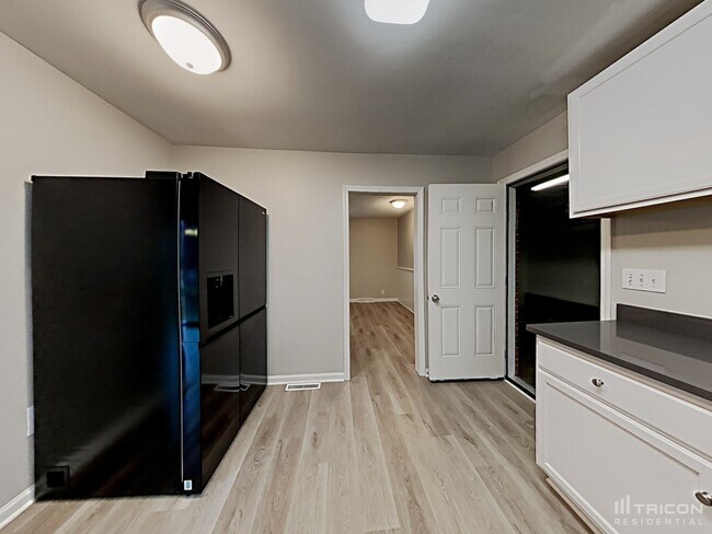 Foto del edificio - 839 Lundy Ln