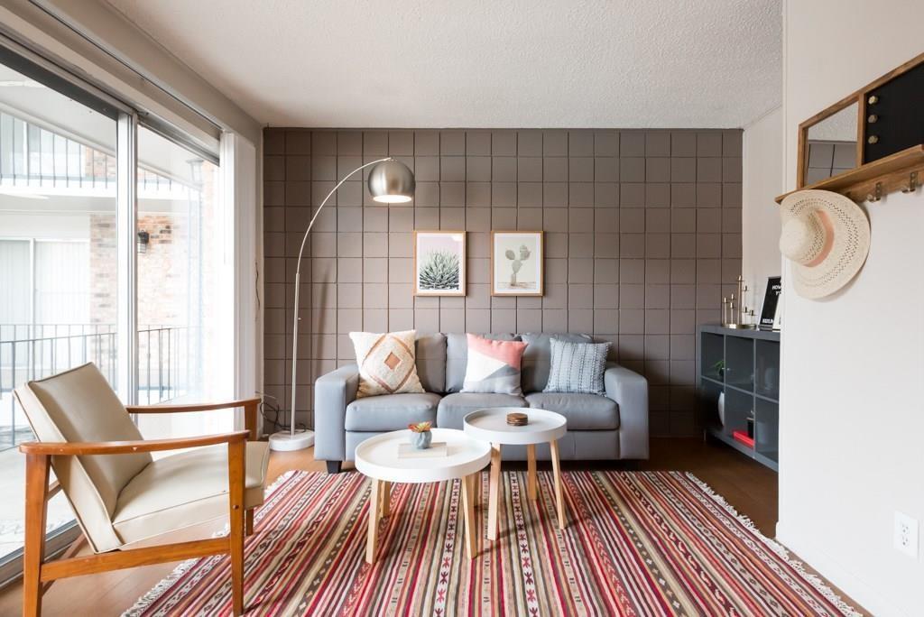 Primary Photo - 3212 Red River St