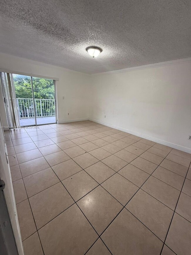 Building Photo - 2660 W 76th St