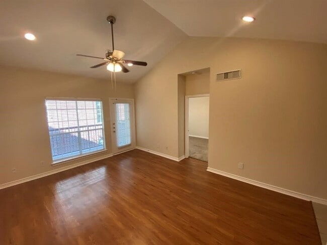 Photo - 1901 Post Oak Park Dr Apartment
