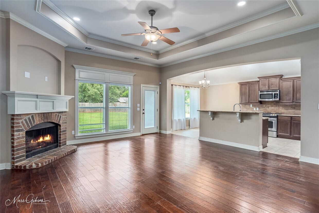 Foto del edificio - 304 Avondale Ln