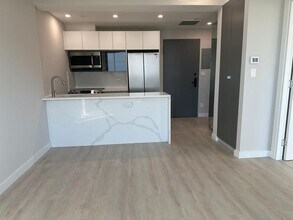 Building Photo - 13243 Metropolitan Avenue, 3E