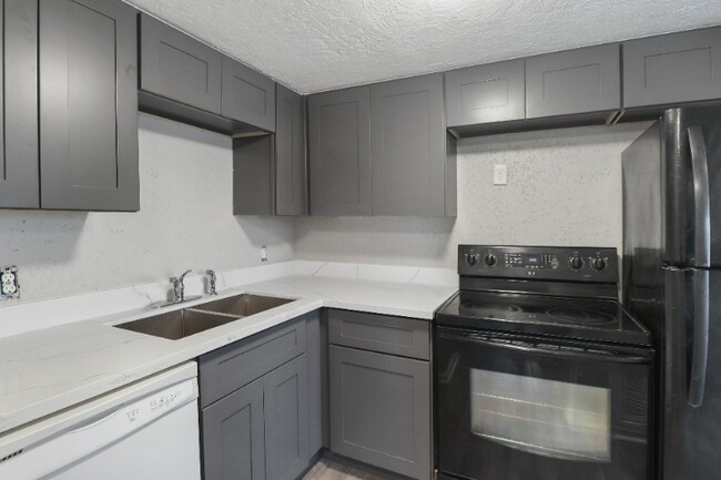 Building Photo - 1045 Deesport St