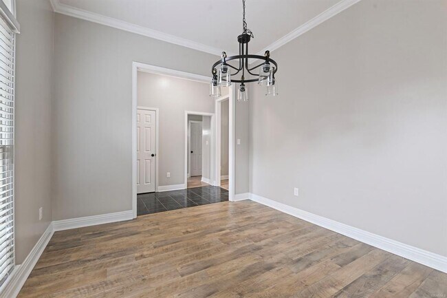 Building Photo - 8920 Green Chase Dr