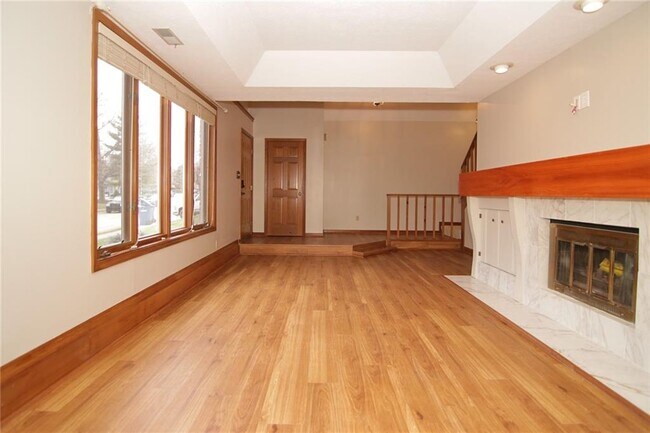 Building Photo - 80 Woodacre Dr