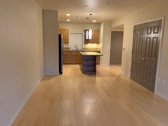 Foto del edificio - 1/2 OFF FIRST FULL MONTH IF SIGNED BY 9/1!...