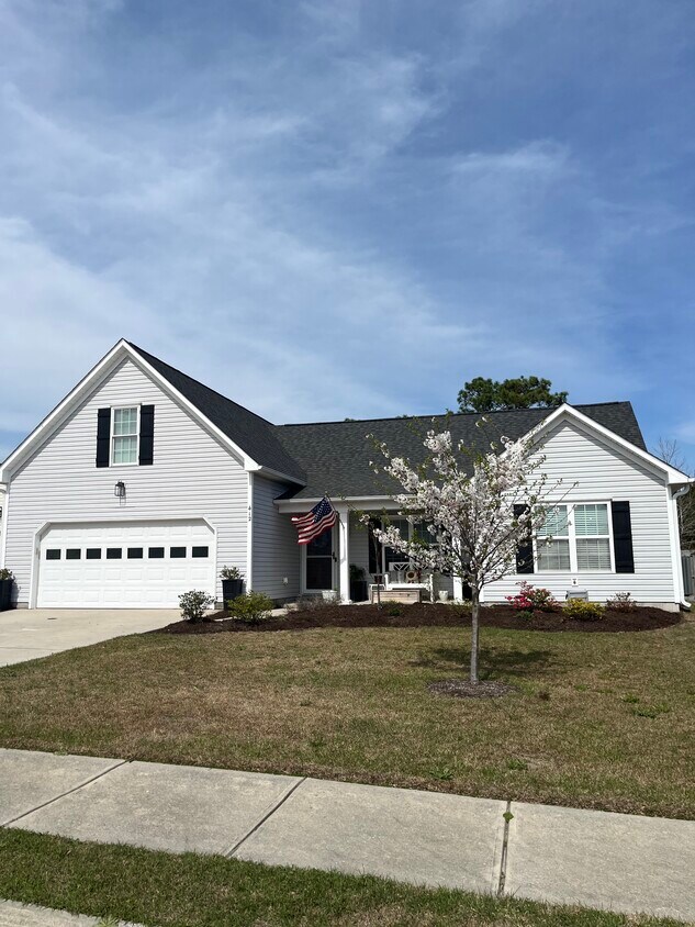 Foto principal - 412 Tree Ct