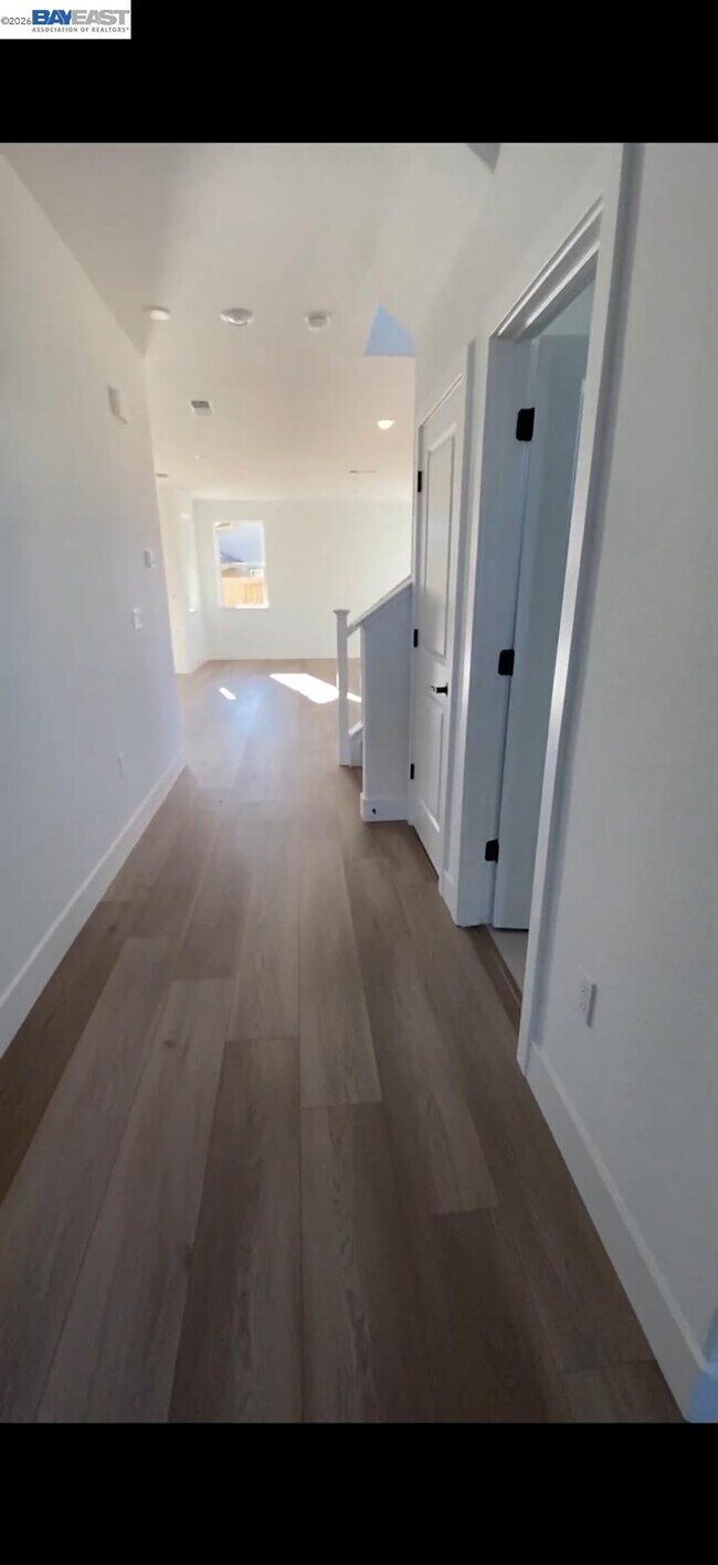 Foto del edificio - 1509 Adelsheim Ave