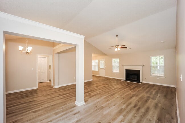 Building Photo - 154 Fairhaven Tr
