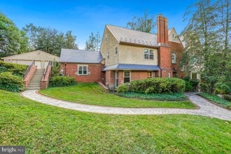 Building Photo - 4900 Indian Ln NW