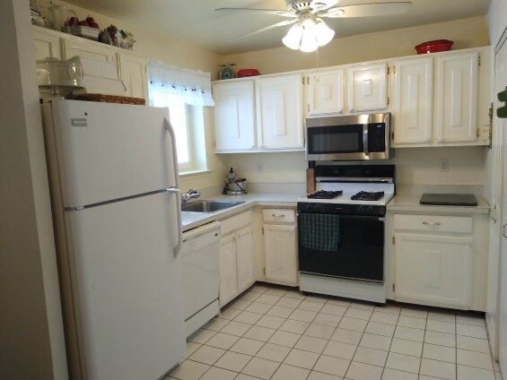 Foto del edificio - 182 Storm Dr