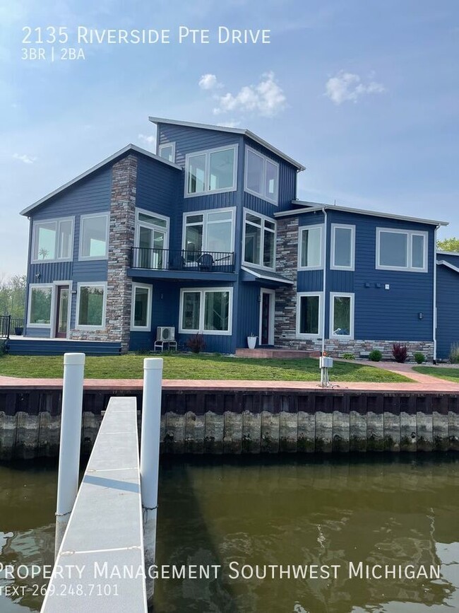 Building Photo - 2135 Riverside Pointe Dr
