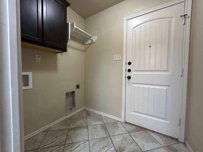 Building Photo - 4804 66th St