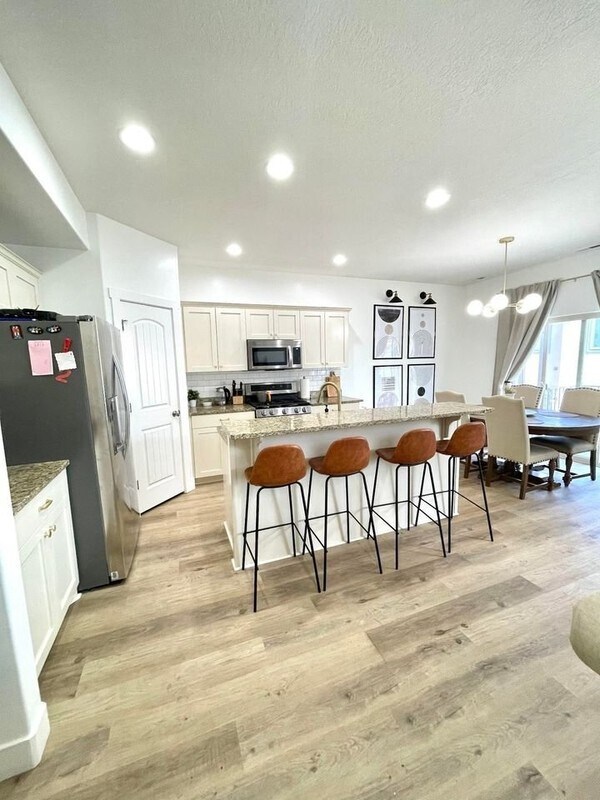 Building Photo - 1275 Willowbrook Ln