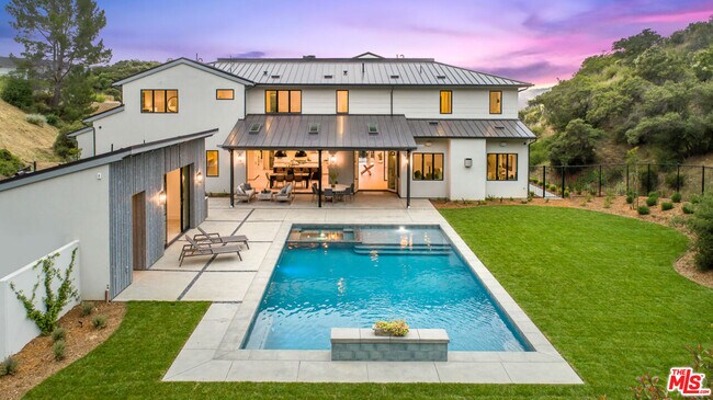 Foto del edificio - 24277 Dry Canyon Cold Creek Rd
