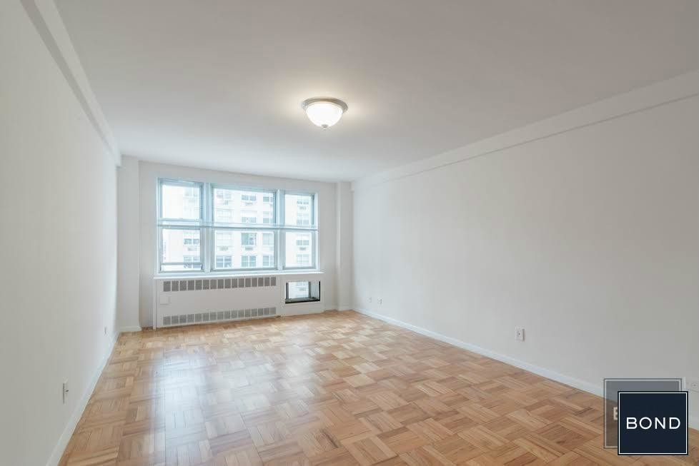 Foto principal - 336 East 86th St