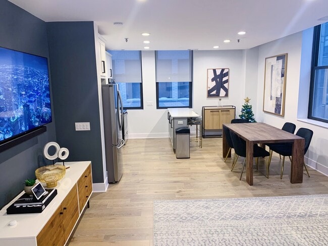 Building Photo - 680 S Federal St