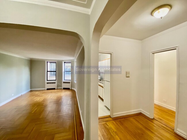 Floorplan - 600 West 218th Street