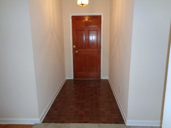 Foto del edificio - 8242 Barracuda Rd