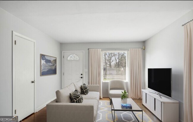 Building Photo - 2078 Parker Ranch Rd SE