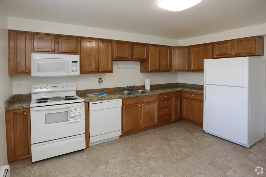 Courtyard Apartments Rentals Broomfield, CO