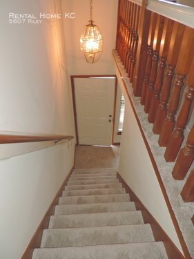 Foto del edificio - 5607 Riley St