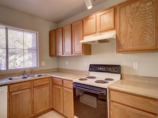 Foto del edificio - 2019 S 85th Ln