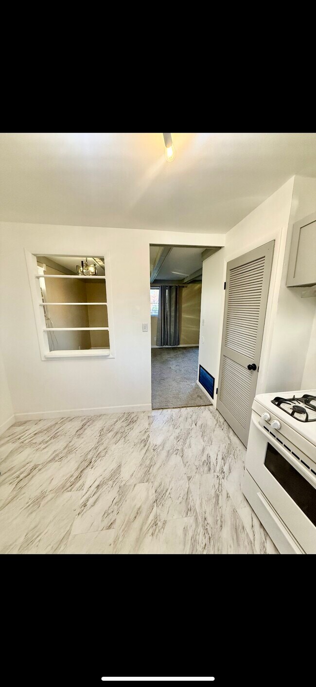 Foto del edificio - 1611 Vilardo Ln