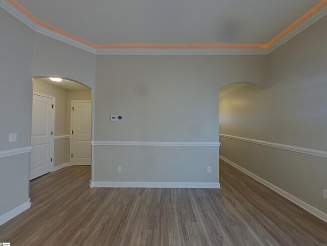 Foto del edificio - 114 Mistwood Ln