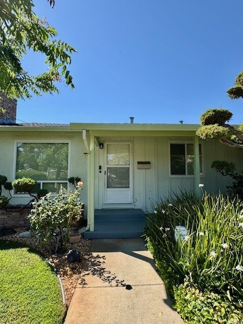 Building Photo - 5554 Indiana Dr