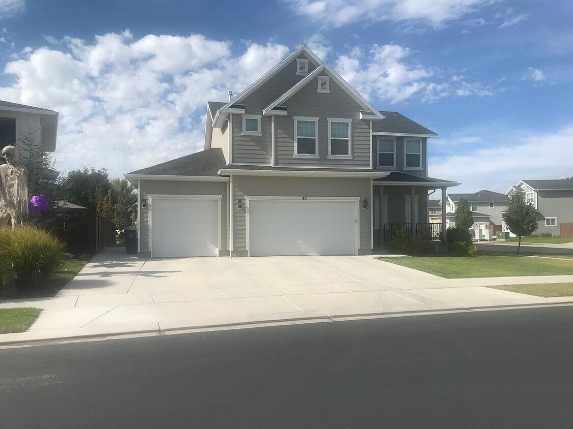 Primary Photo - 49 N 350 E St