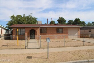 Building Photo - 5817 Blackhawk Dr