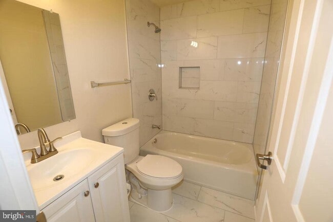 Building Photo - 8006 Harbor Pl