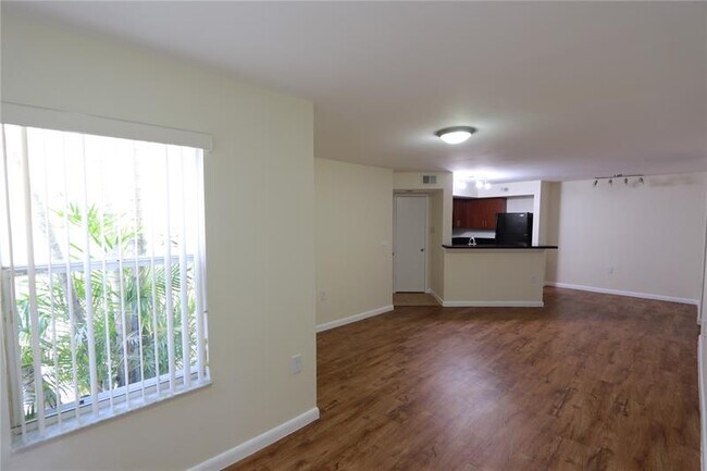 Foto del edificio - 12840 Vista Isles Dr