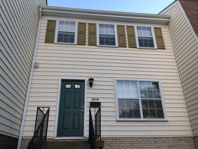 Foto del edificio - 1616 E Bancroft Ln