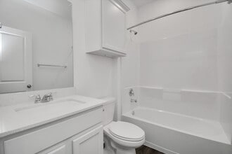 Building Photo - 11839 Knockdrin Dr