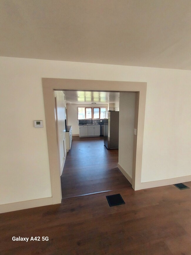 Kitchen - 344 N Grant Ave