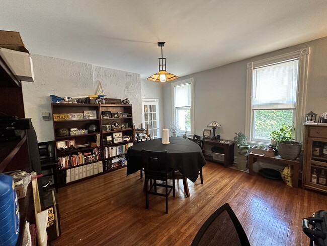 Living Room - 3612 Hawthorne Ave