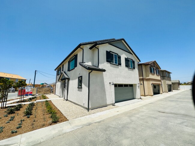 Building Photo - 29146 Venice Pl