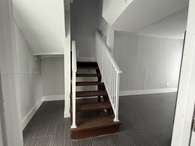 Foto del edificio - 2262 SW 17th St