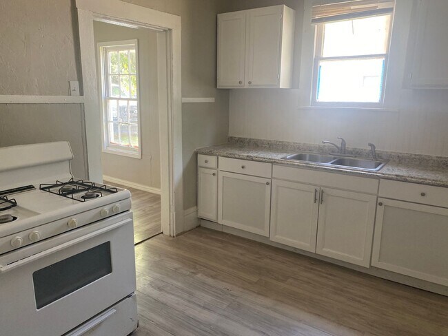 Foto del edificio - Recently Remodeled 2/1 in Sherman!