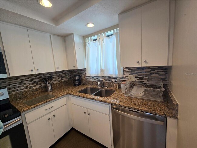 Building Photo - 350 S Polk Dr