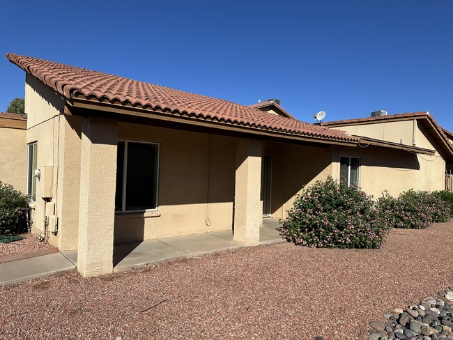 Building Photo - 14837 N 25th Dr