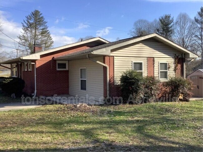 Foto del edificio - 535 Nicholson Creek Rd