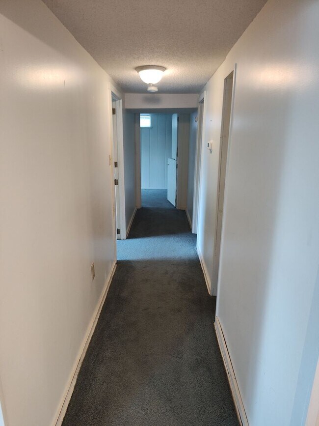 Foto del edificio - Great 2 bedroom, 1 bathroom house with lake access