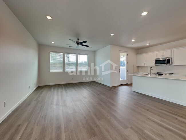 Foto del edificio - 5102 Turnstone St SE