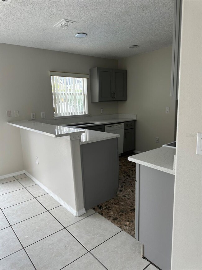 Foto del edificio - 14344 Sun Bay Dr