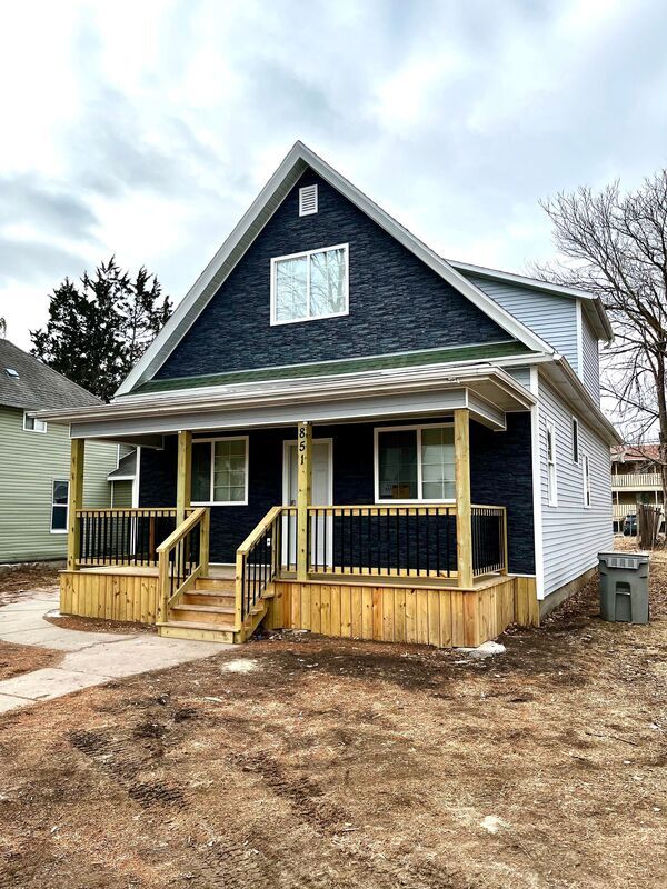 Primary Photo - 851 N 26th St