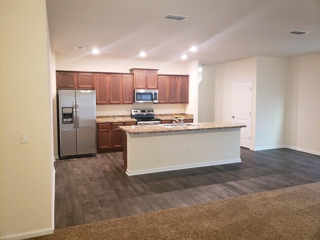 Foto del edificio - 7982 Meadow Walk Ln