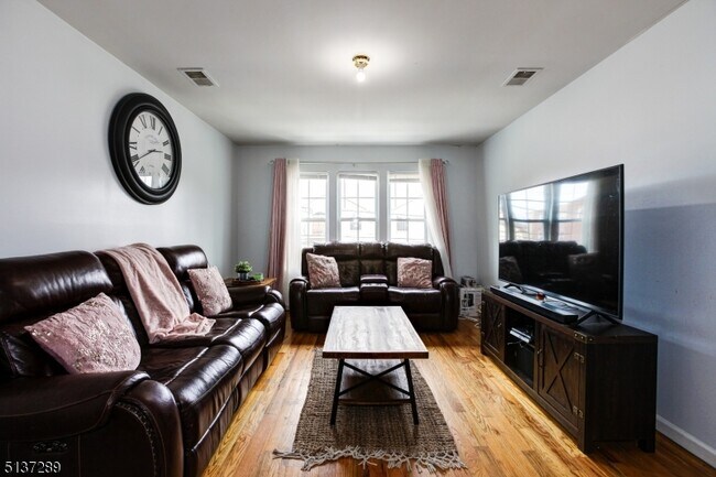 Foto del edificio - 292 Sussex Ave